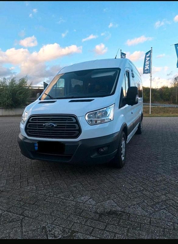 Weiß Gebraucht 2018 Ford Transit Van / Kleinbus | 15.450 € (Etwas zu teuer) - Bild 1/4
