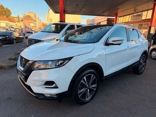 Weiß Gebraucht 2021 Nissan Qashqai Zama SUV | 17.999 € (Fairer Preis) - Bild 1/4
