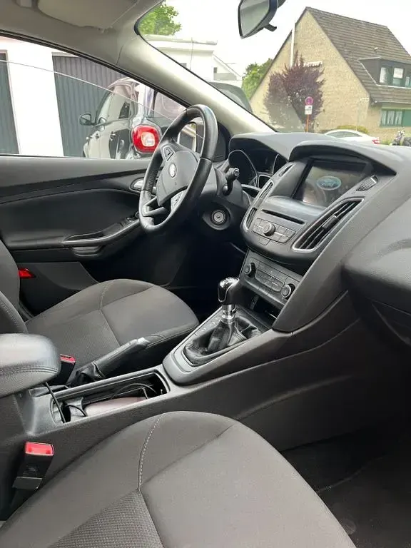 Używany Ford Focus Titanium 125 KM (91 kW) 2018 Czarny Sedan/Limuzyna