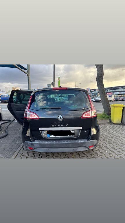 Gebraucht Renault Mégane Dynamique 131 PS (96 kW) 2011 Schwarz Limousine