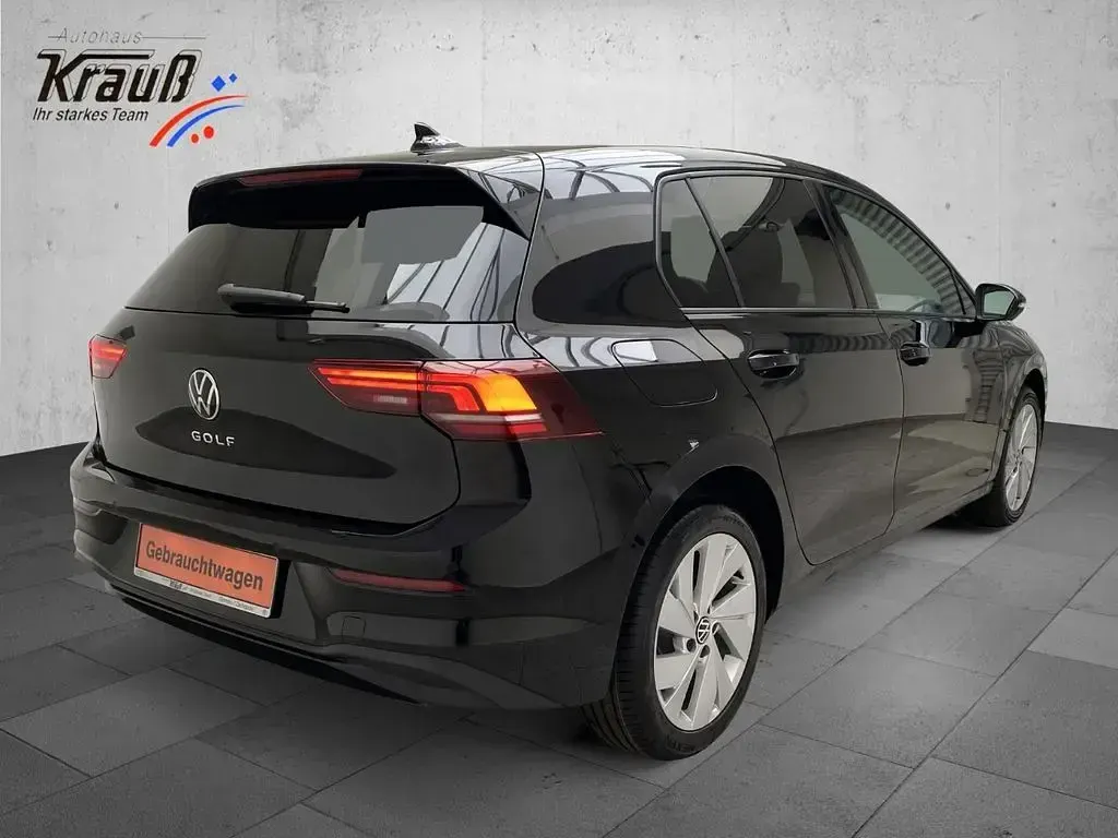 Neu VW Golf VIII Life 116 PS (85 kW) 2026 Schwarz Limousine