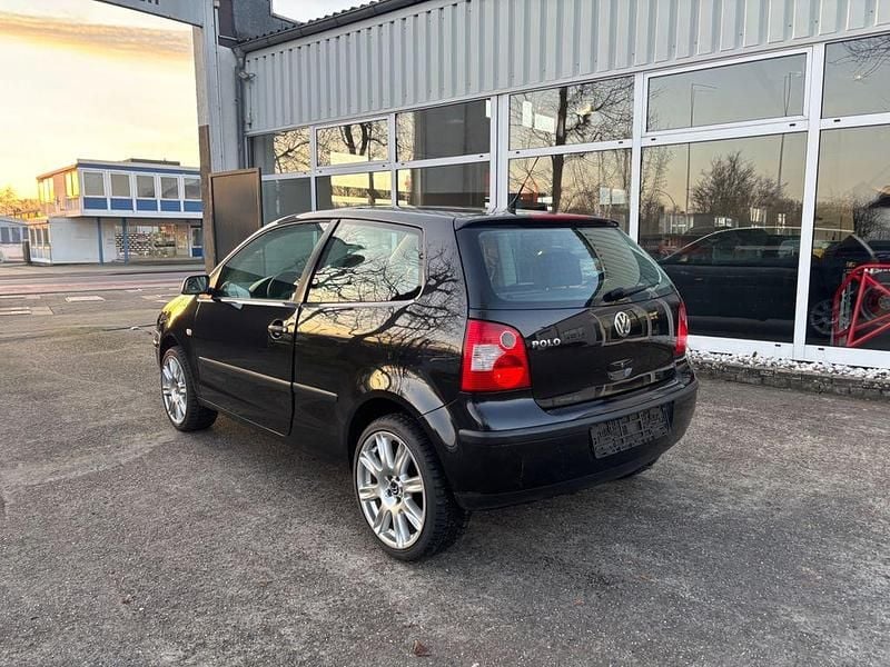Gebraucht VW Polo Basis 54 PS (39 kW) 2003 Schwarz Kleinwagen