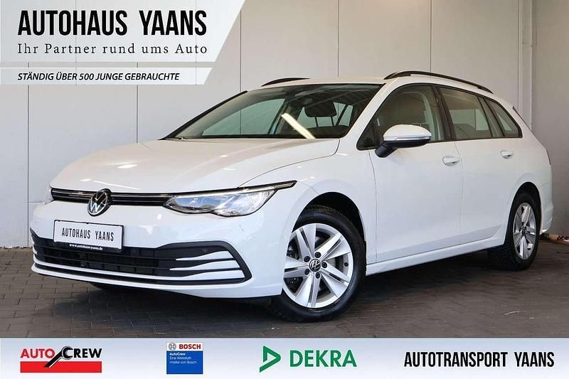 Pure white Gebraucht 2021 VW Golf VIII Kombi | 18.989 € (Superpreis) - Bild 1/4