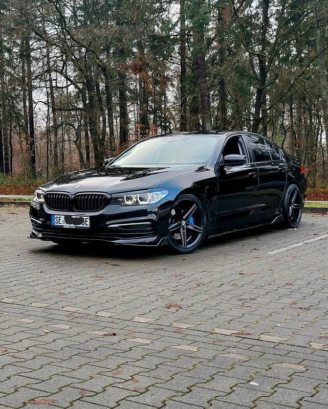 Schwarz Gebraucht 2018 BMW 530e Performance Limousine | 22.499 € - Bild 1/4