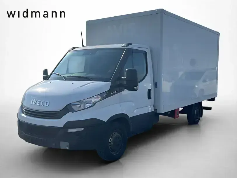 Second-hand Iveco Daily 156 CP (114 kW) 2019 Alb Monovolum