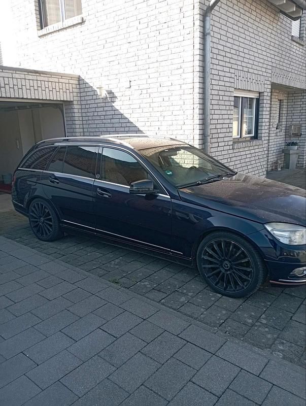 Gebraucht Mercedes C220 170 PS (125 kW) 2009 Blau Kombi