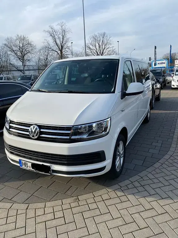 Gebraucht VW Multivan Comfortline 102 PS (75 kW) 2017 Weiß Van / Kleinbus