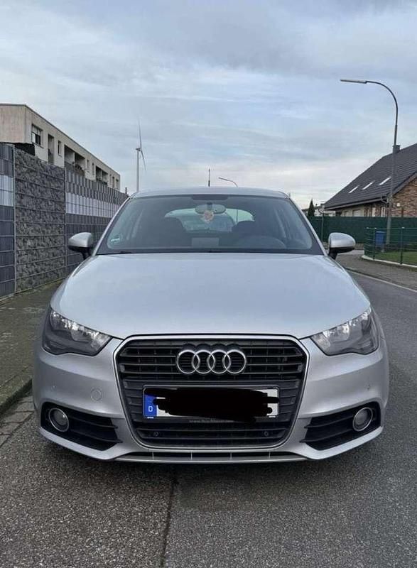 Gebraucht 2011 Audi A1 Attraction Kleinwagen | 7.500 € (Teuer) - Bild 1/4