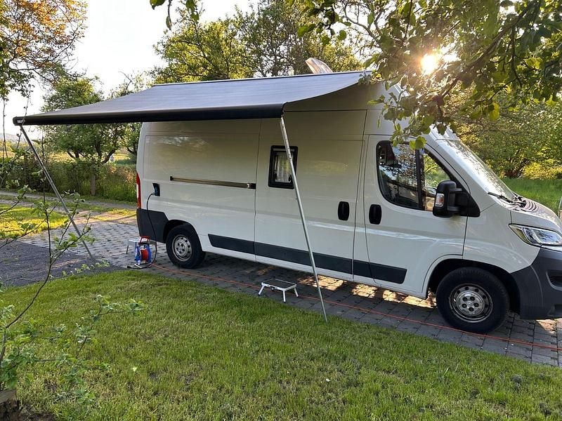 Second-hand Citroën Jumper 131 CP (96 kW) 2016 Alb Monovolum