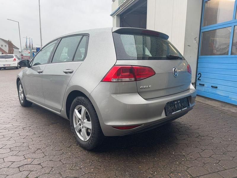 Gebraucht VW Golf VII Trendline 86 PS (63 kW) 2014 Silber Limousine