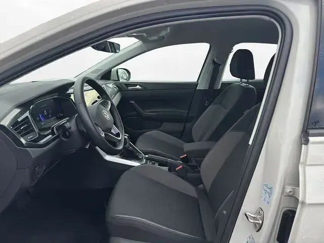 Gebraucht VW Taigo Life 110 PS (80 kW) 2024 Grau SUV