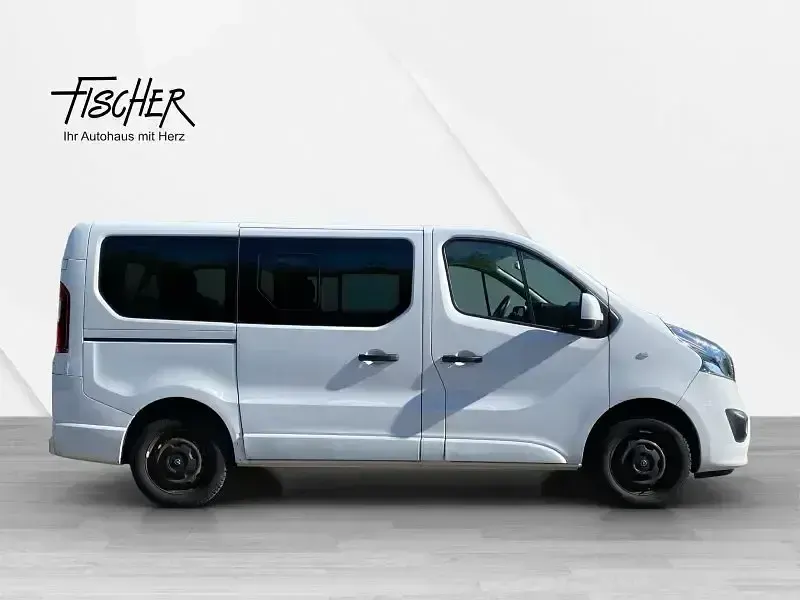 Gebraucht Opel Vivaro 120 PS (88 kW) 2015 Weiß Van / Kleinbus