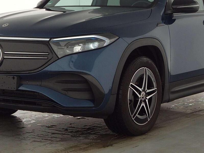 Gebraucht Mercedes EQB250 AMG line 139 kW (190 PS) 2022 Denimblau  metalliclack SUV