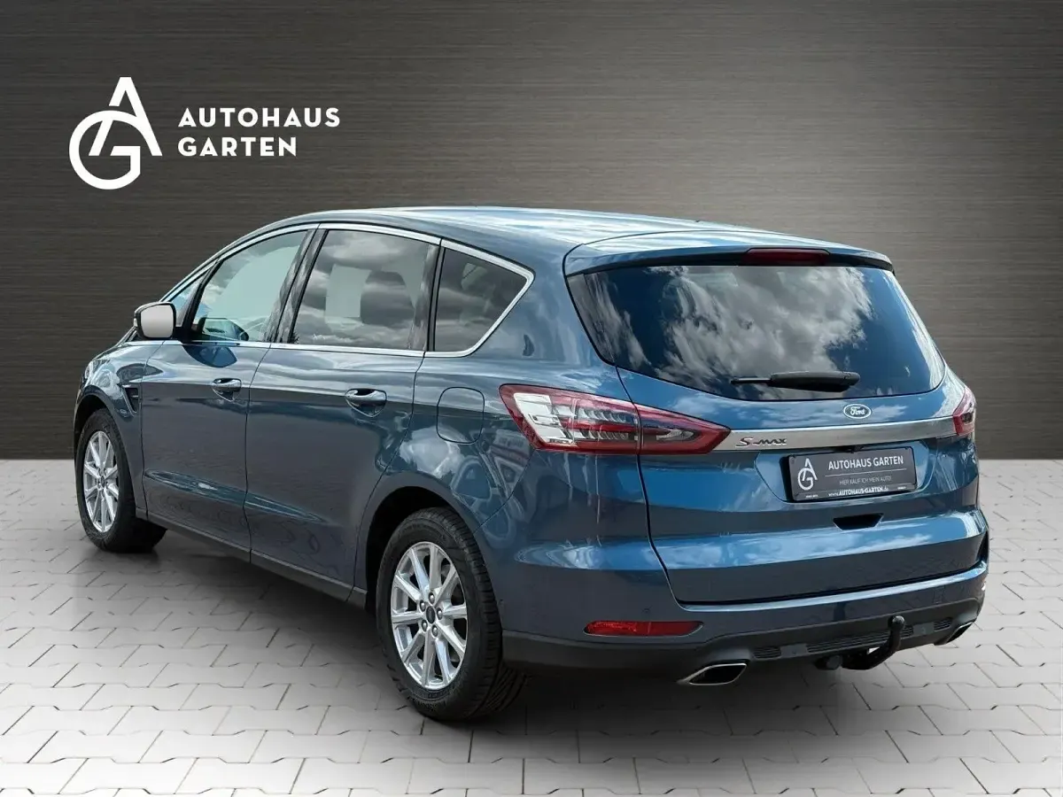 Gebraucht Ford S-MAX Titanium 190 PS (139 kW) 2019 Blau Van / Kleinbus