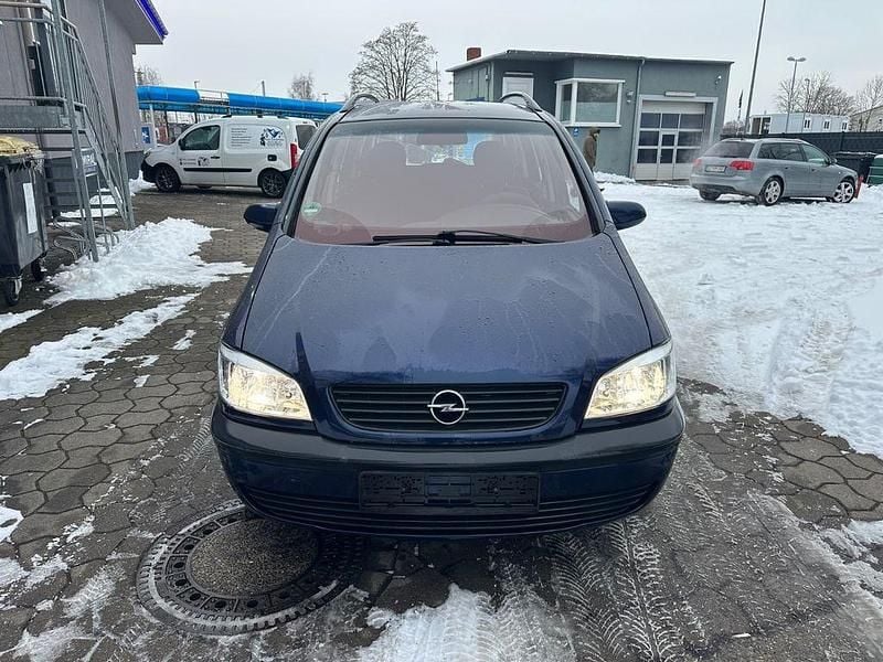 Gebraucht Opel Zafira Elegance 125 PS (91 kW) 2001 Blau Van / Kleinbus