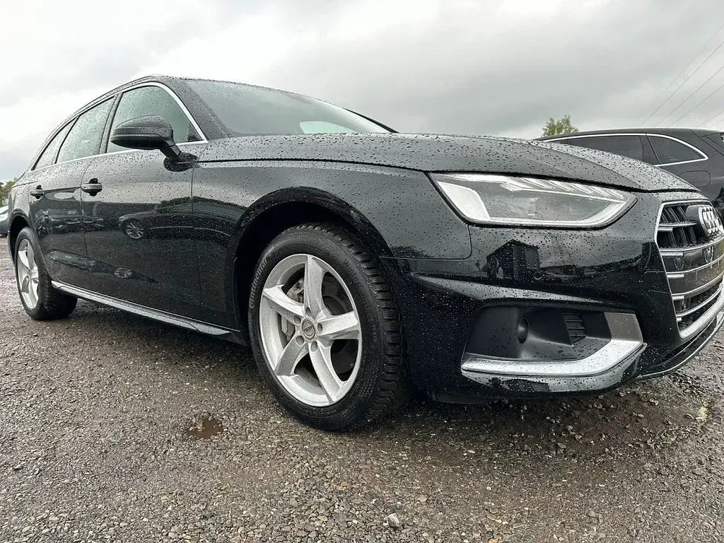 Gebraucht Audi A4 Sport 190 PS (139 kW) 2020 Schwarz Kombi