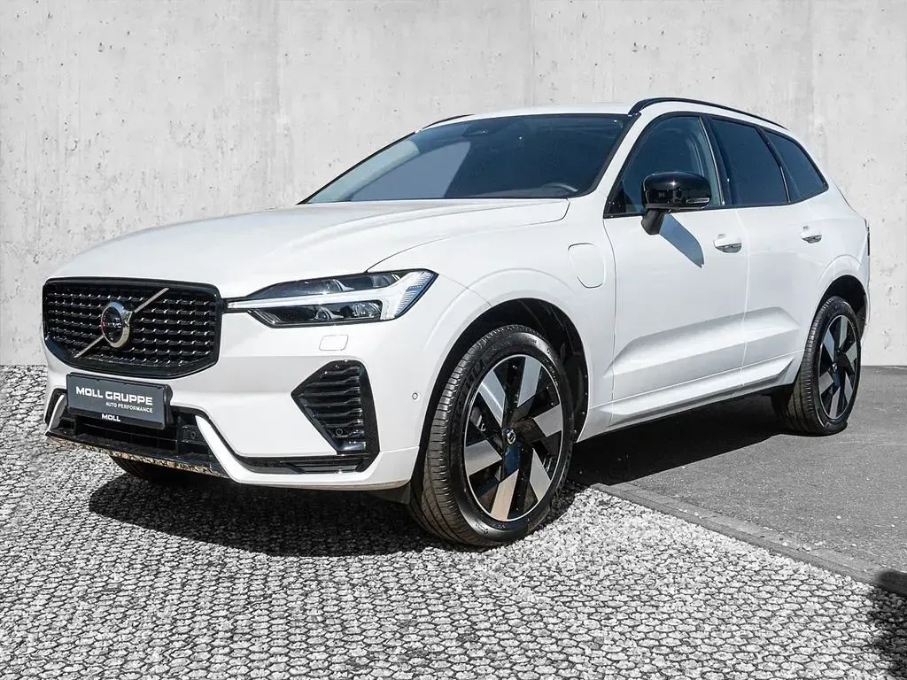 Gebraucht Volvo XC60 Plus 310 PS (228 kW) 2025 Crystal white SUV