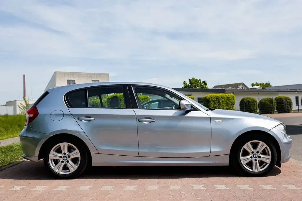 Gebraucht BMW 116 Performance 122 PS (89 kW) 2011 Blau Kleinwagen