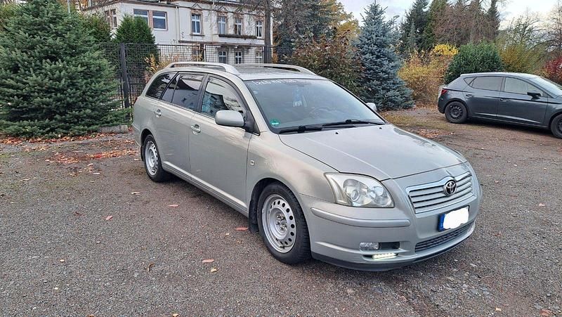 Gebraucht Toyota Avensis Sol 147 PS (108 kW) 2004 Kombi