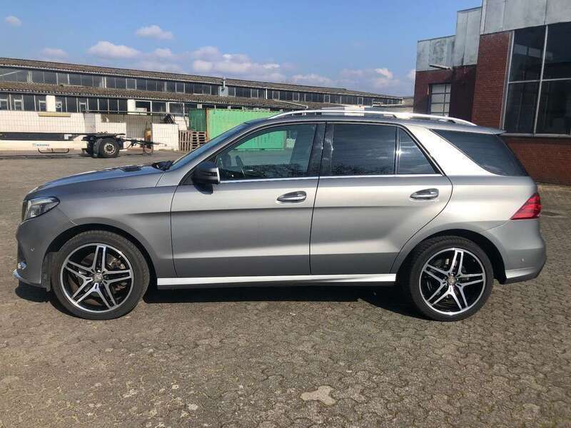 Silber Gebraucht 2016 Mercedes GLE500 SUV | 47.500 € - Bild 1/4
