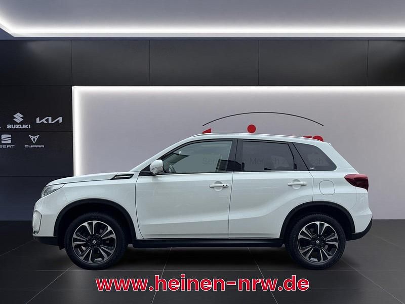 Gebraucht Suzuki Vitara Comfort 140 PS (102 kW) 2021 Superior white SUV