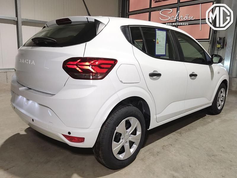 Neu Dacia Sandero Essentiel 91 PS (66 kW) 2026 Limousine