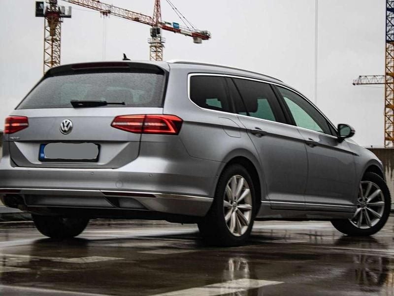 Gebraucht VW Passat Highline 190 PS (139 kW) 2018 Silber Kombi