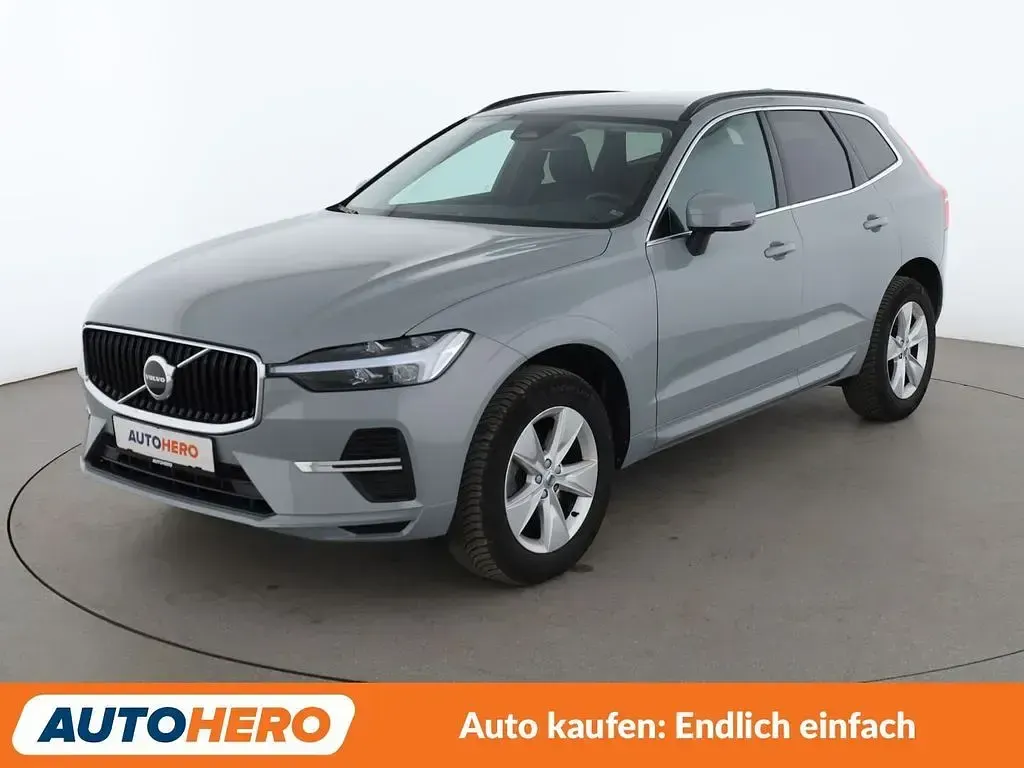 Gebraucht Volvo XC60 Core 197 PS (144 kW) 2023 SUV