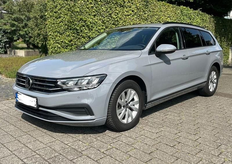 Gebraucht VW Passat Conceptline 122 PS (89 kW) 2022 Grau Kombi