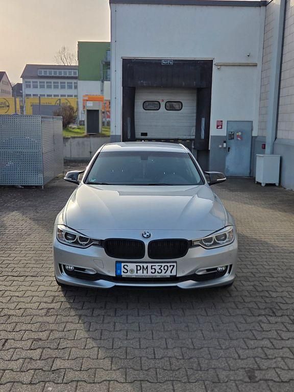 Gebraucht BMW 316 136 PS (100 kW) 2014 Silber Limousine