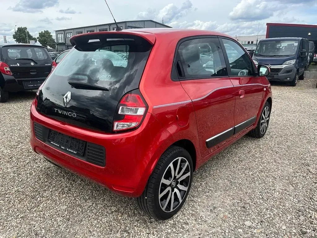 Gebraucht Renault Twingo Luxe 71 PS (52 kW) 2015 Metallic dezir rot Kleinwagen