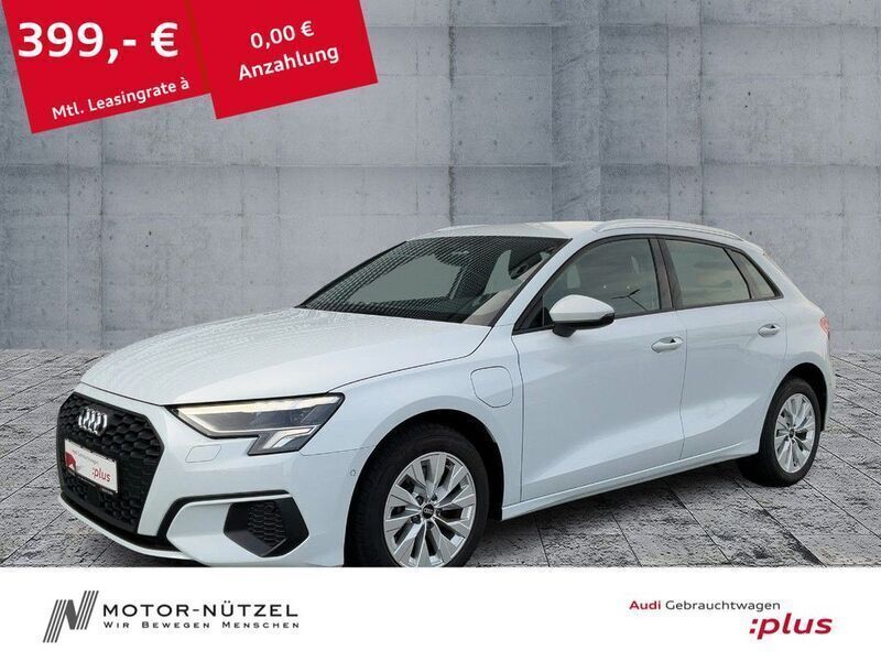 Weiß Gebraucht 2023 Audi A3 Sportback e-tron Limousine | 29.850 € (Etwas zu teuer) - Bild 1/4