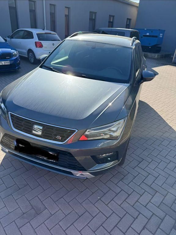 Gebraucht Seat Ateca 4Drive 190 PS (139 kW) 2019 Grau SUV
