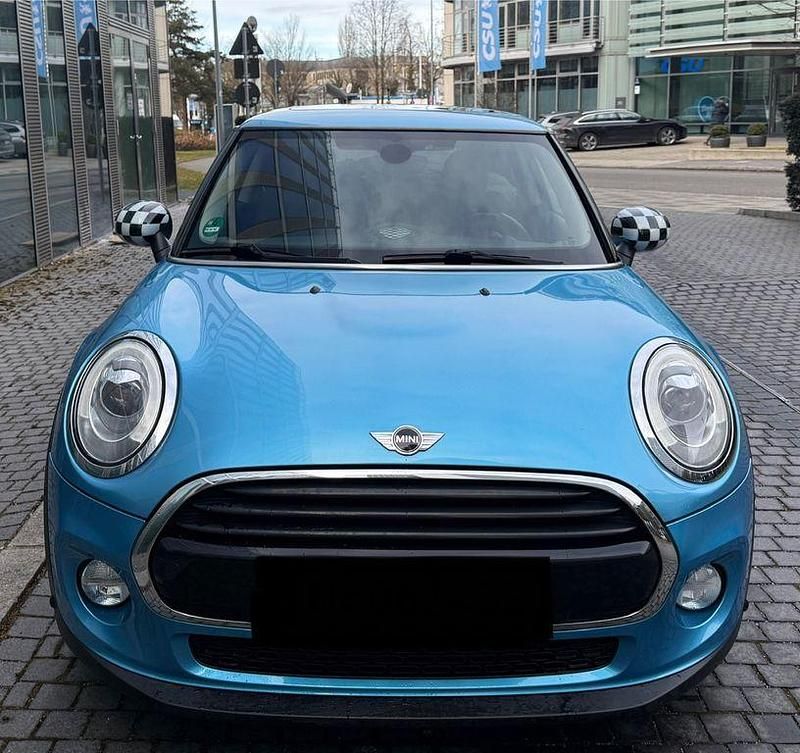 Second-hand Mini Cooper 136 CP (100 kW) 2017 Albastru Hatchback