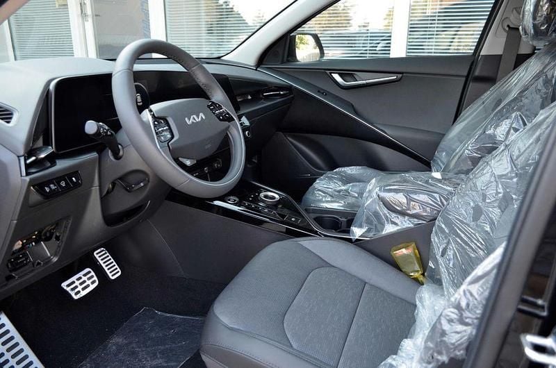 Gebraucht Kia e-Niro 150 kW (204 PS) 2024 Schwarz SUV