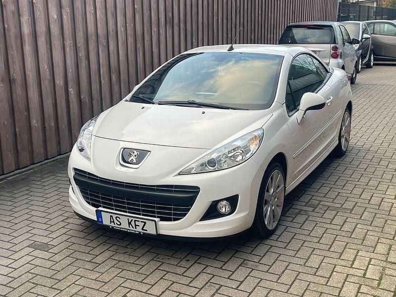 Weiß Gebraucht 2013 Peugeot 207 CC Allure Cabrio | 6.790 € (Etwas zu teuer) - Bild 1/4