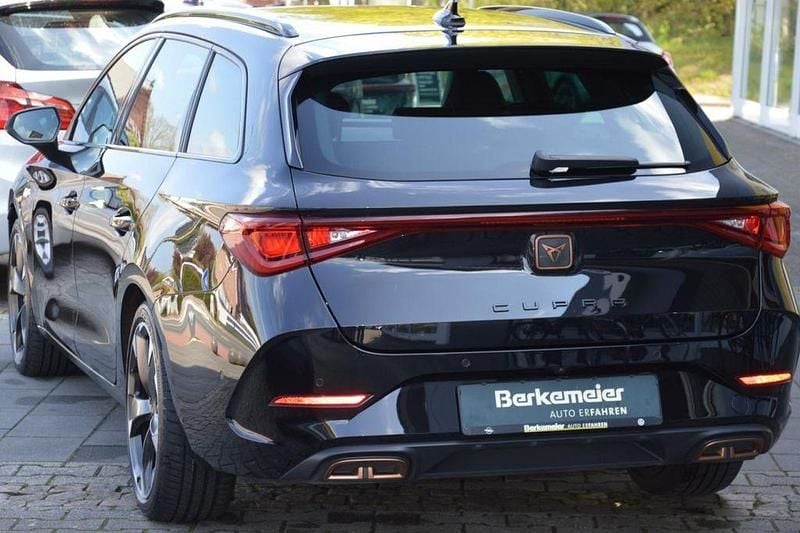 Gebraucht Cupra Leon 150 PS (110 kW) 2024 Mitternachtsschwarz (metallic) Kombi