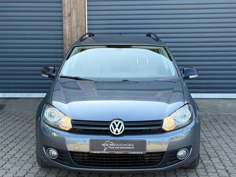 Gebraucht VW Golf VI Match 105 PS (77 kW) 2013 Grau Kleinwagen