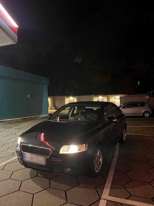 Schwarz Gebraucht 2008 Volvo S40 Limousine | 5.000 € - Bild 1/4