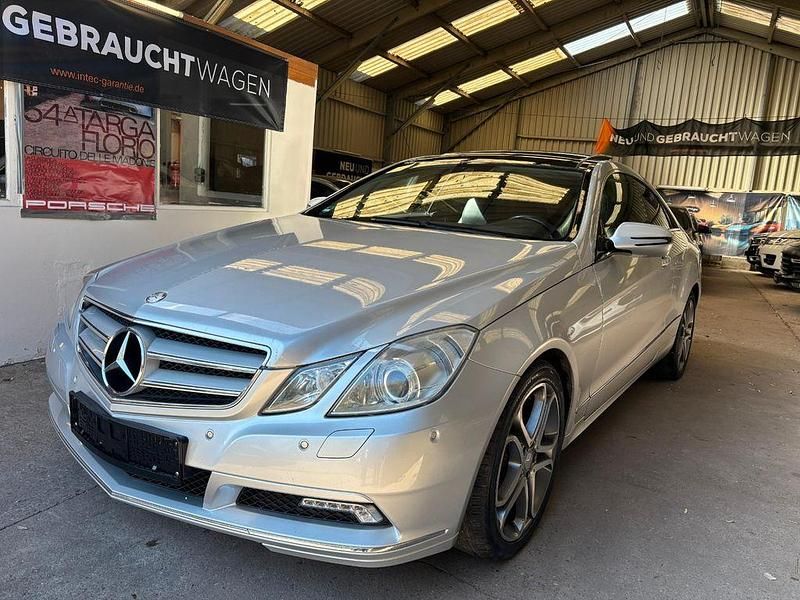 Gebraucht Mercedes E350 292 PS (214 kW) 2009 Silber Coupé