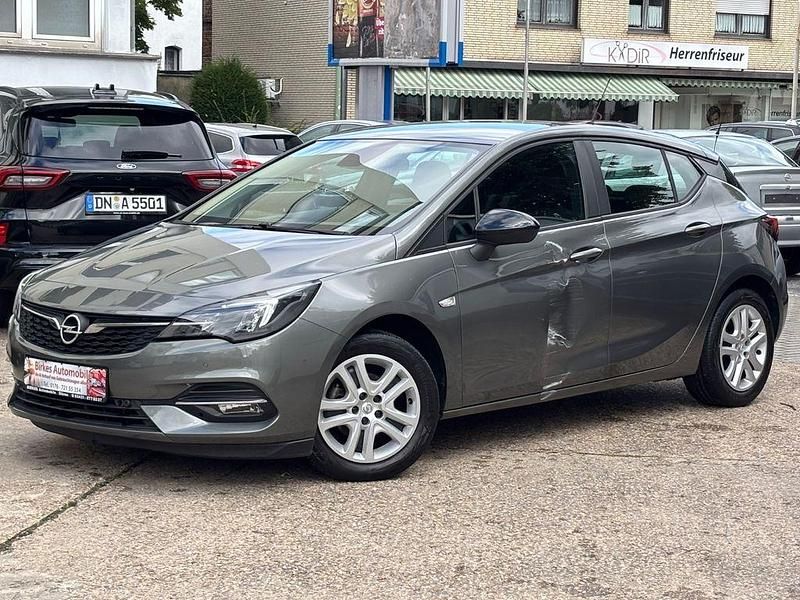 Grau Gebraucht 2021 Opel Astra Limousine | 9.499 € (Superpreis) - Bild 1/4