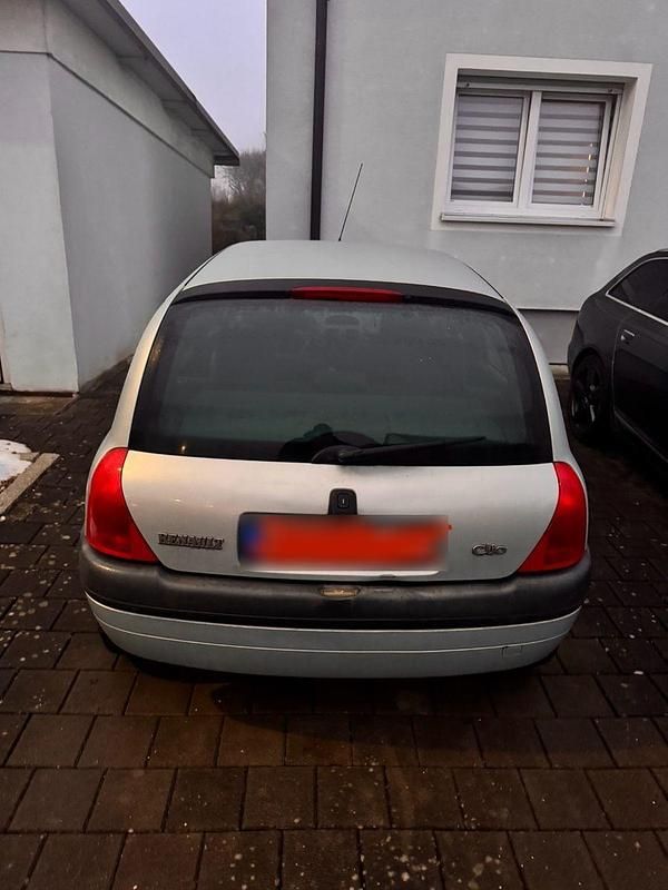 Gebraucht Renault Clio II 75 PS (55 kW) 1998 Grau Limousine