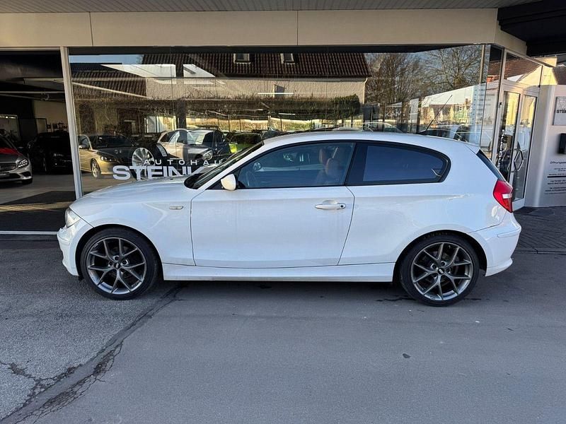 Gebraucht BMW 116 Advantage 122 PS (89 kW) 2009 Weiß Kleinwagen
