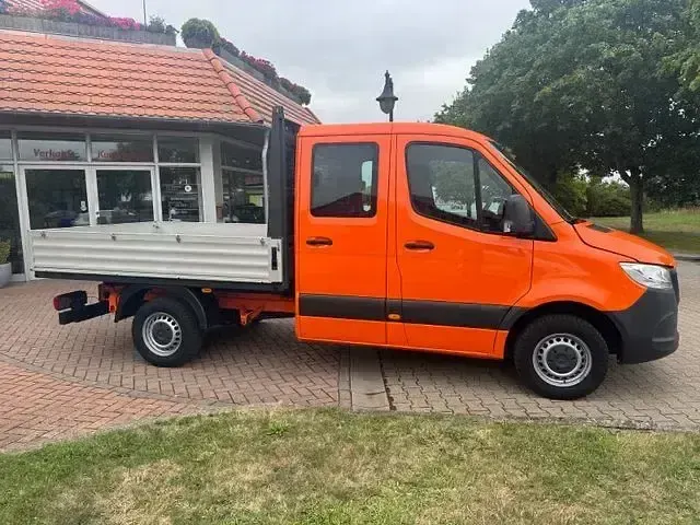 Gebraucht Mercedes Sprinter 170 PS (125 kW) 2021 Orange Van