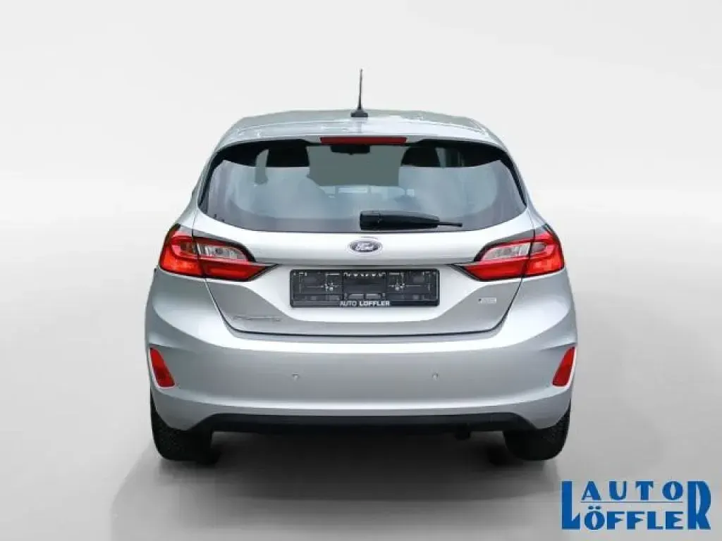 Gebraucht Ford Fiesta Cool & Connect 101 PS (74 kW) 2022 Polarsilber (metallic) Kleinwagen