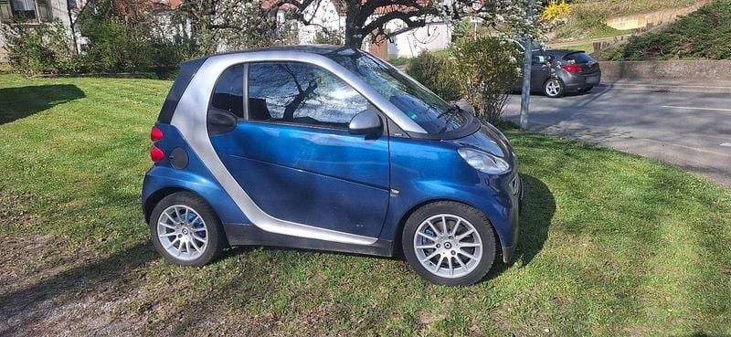 Gebraucht Smart ForTwo Coupé Passion 71 PS (52 kW) 2011 Blau Coupé