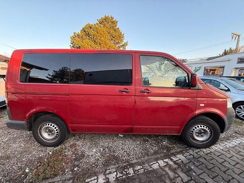 Gebraucht VW T5 102 PS (75 kW) 2007 Rot Van