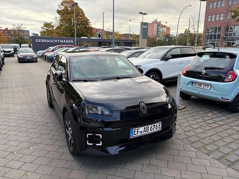 Gebraucht Renault 5 E-Tech Urban 77 kW (106 PS) 2025 Black pearlschwarz metallic Limousine