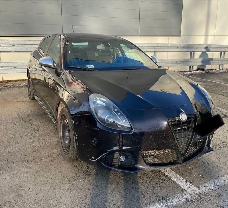 Gebraucht Alfa Romeo Giulietta 105 PS (77 kW) 2011 Schwarz Limousine