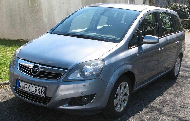 Gebraucht Opel Zafira 150 PS (110 kW) 2008 Silber Van / Kleinbus